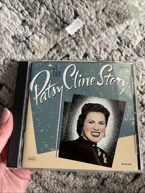 Sealed NWT The Patsy Cline Story CD